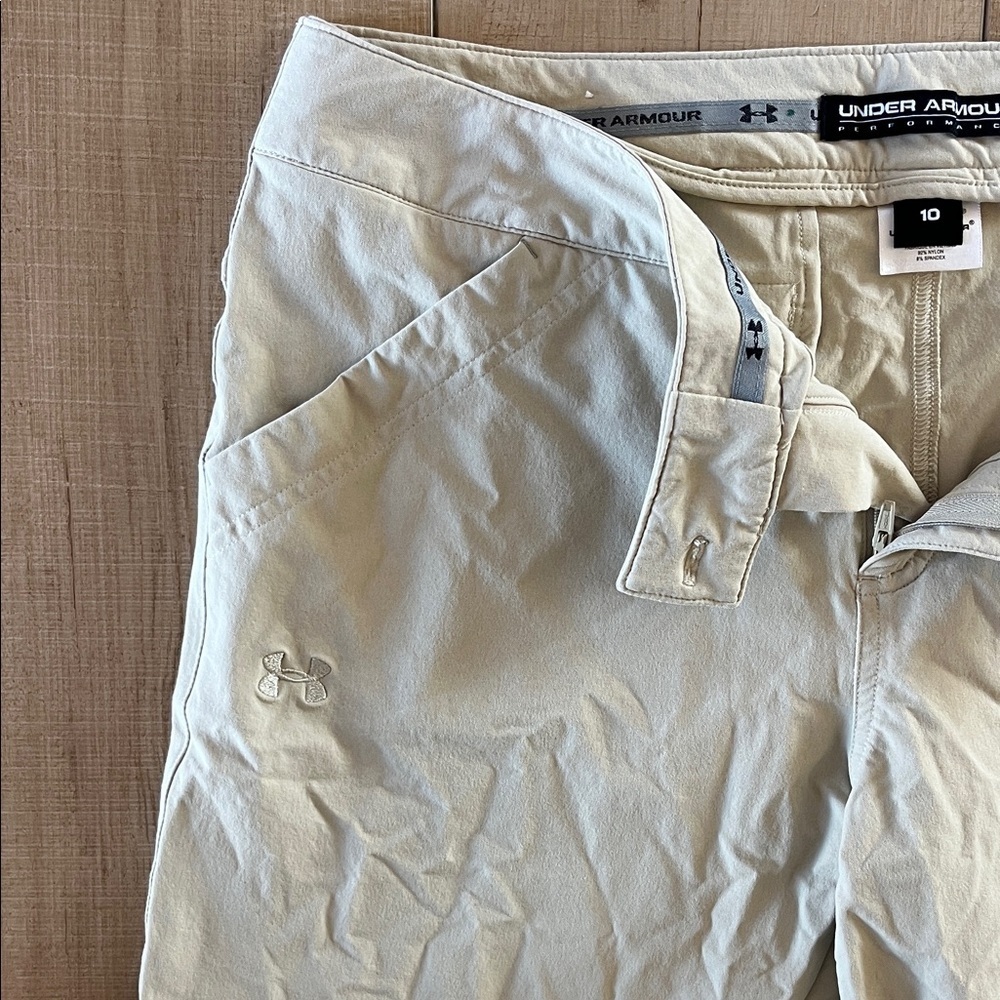 Under Armour Cream Capri Shorts - Picture 3 of 5